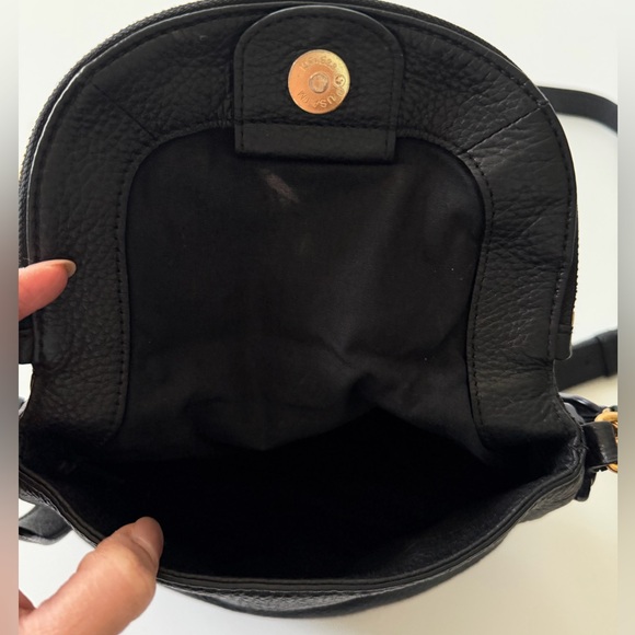 Marc Jacobs Black Leather Crossbody Bag - Picture 5 of 7